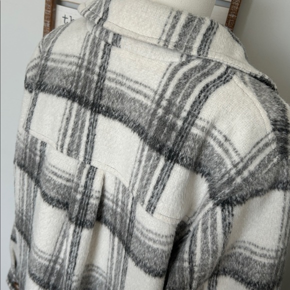 Long Faux Wool Shacket/Jacket Gray & Ivory/White Large Plaid Pattern Lined Large - Picture 9 of 12